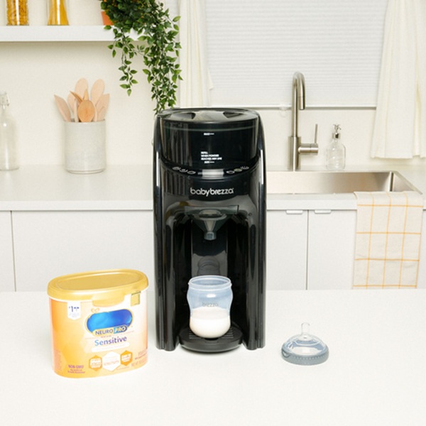 Baby-Brezza-Formula-Pro-Advanced-kinder-Prokat